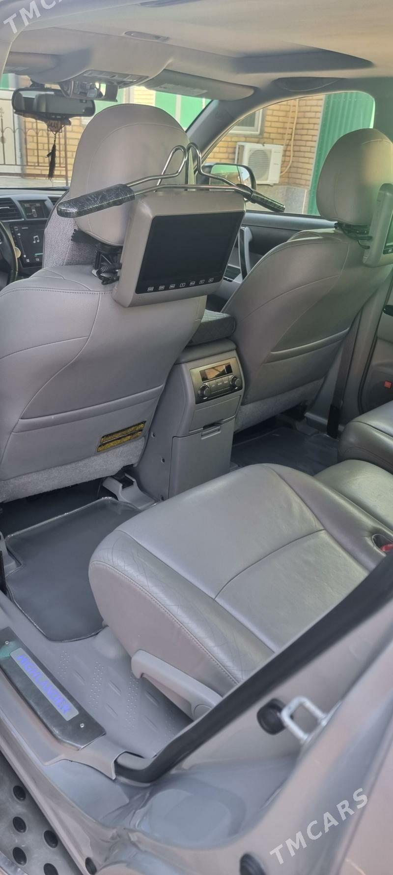 Toyota Highlander 2010 - 350 000 TMT - Халач - img 2