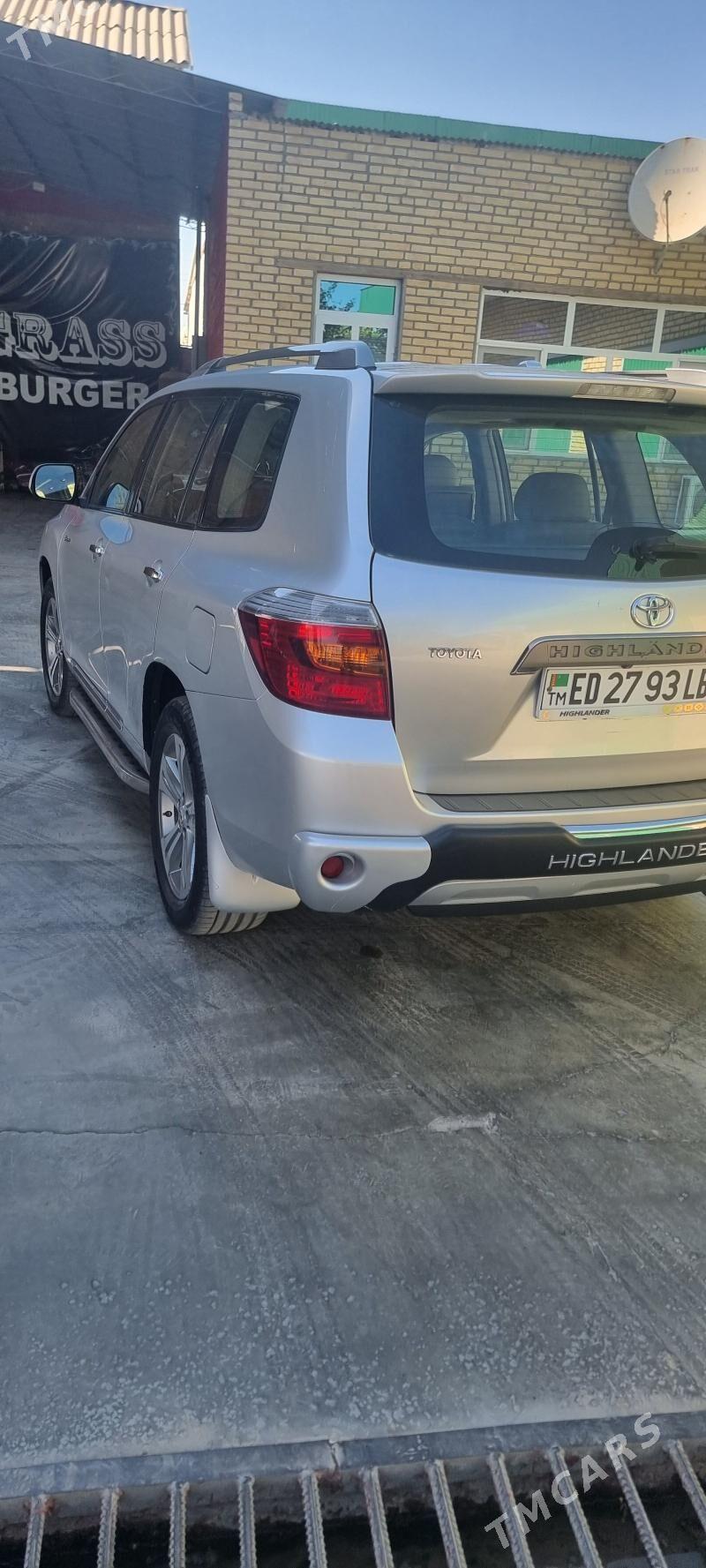 Toyota Highlander 2010 - 350 000 TMT - Халач - img 6