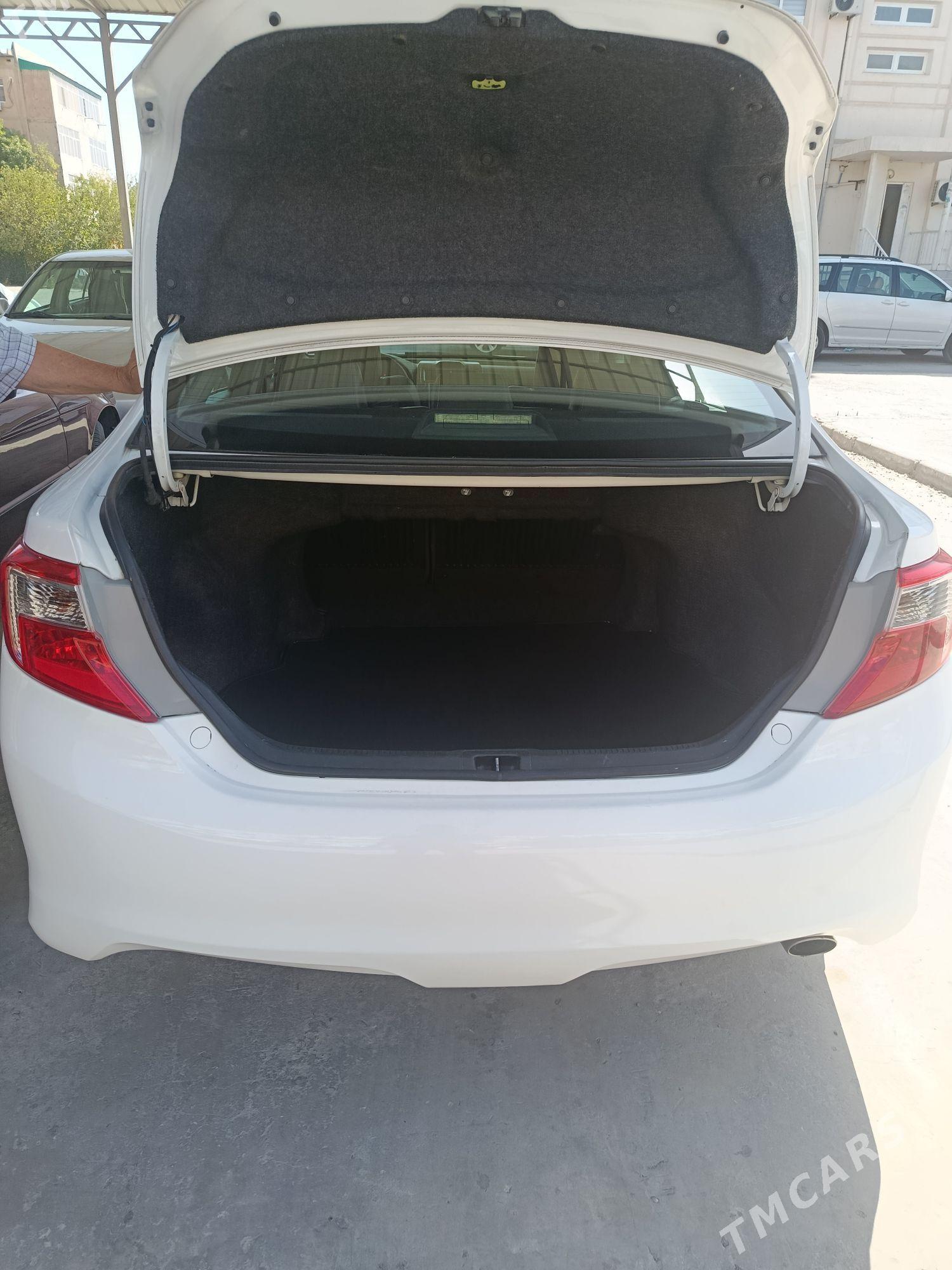 Toyota Camry 2013 - 230 000 TMT - Туркменабат - img 3