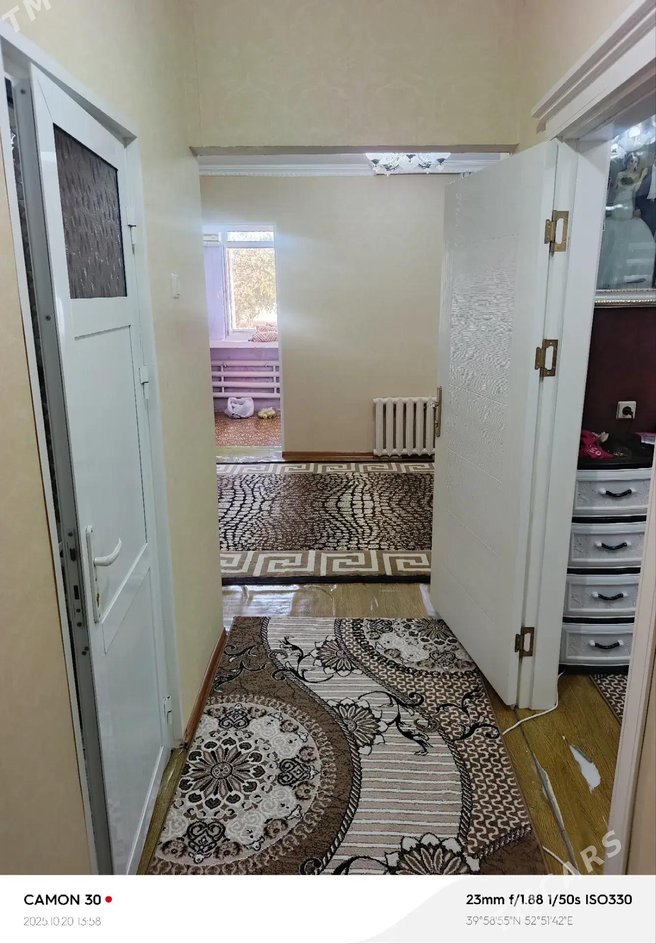 продается 2ком квартира - Туркменбаши - img 2