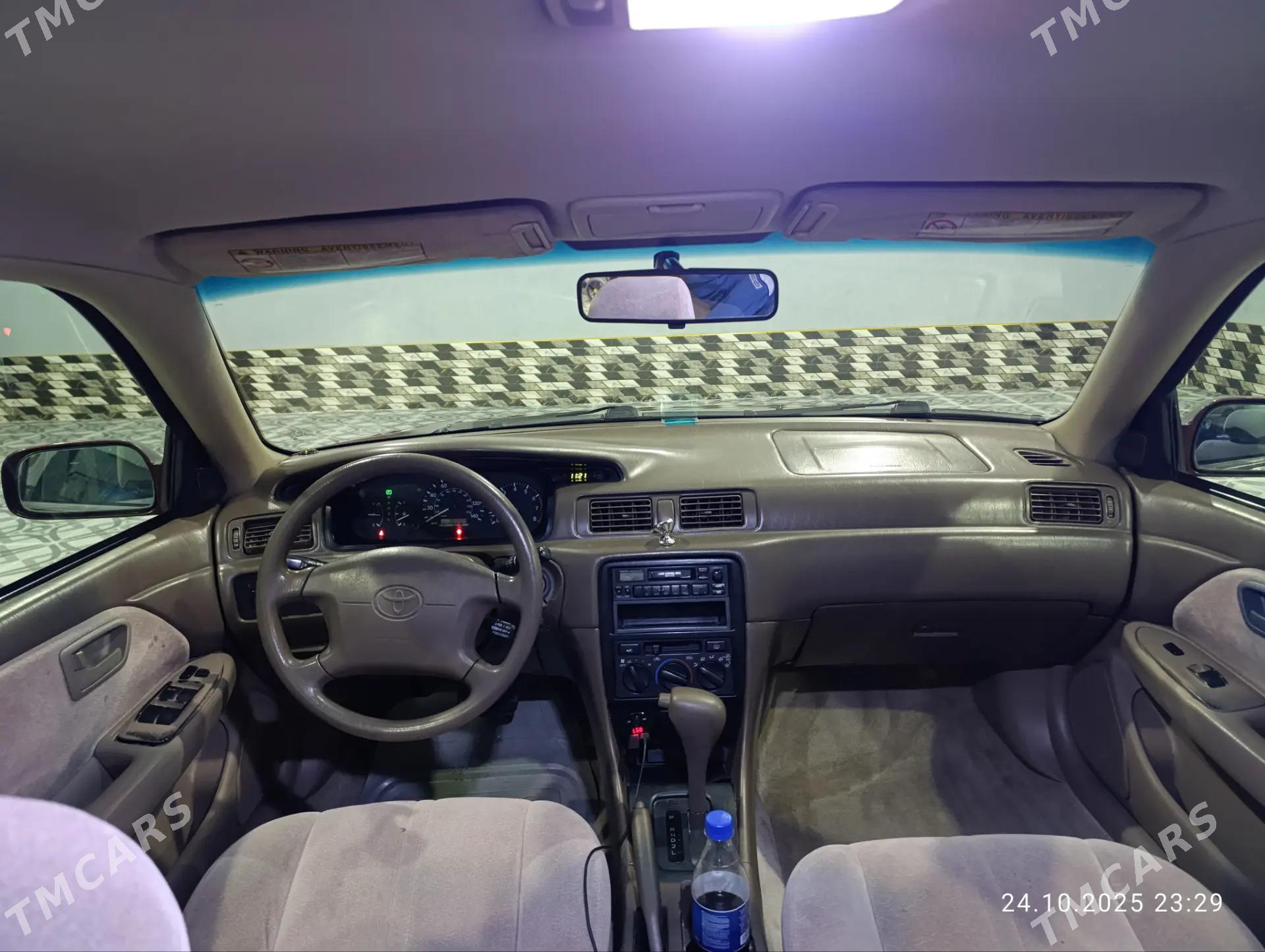 Toyota Camry 1999 - 140 000 TMT - Дянев - img 2