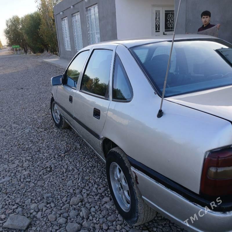 Opel Vectra 1993 - 40 000 TMT - Шабатский этрап - img 3