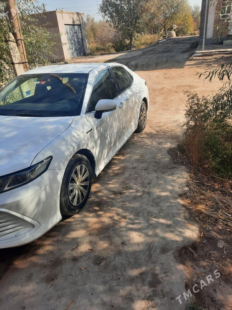 Toyota Camry 2021 - 215 000 TMT - Гурбансолтан Едже - img 5