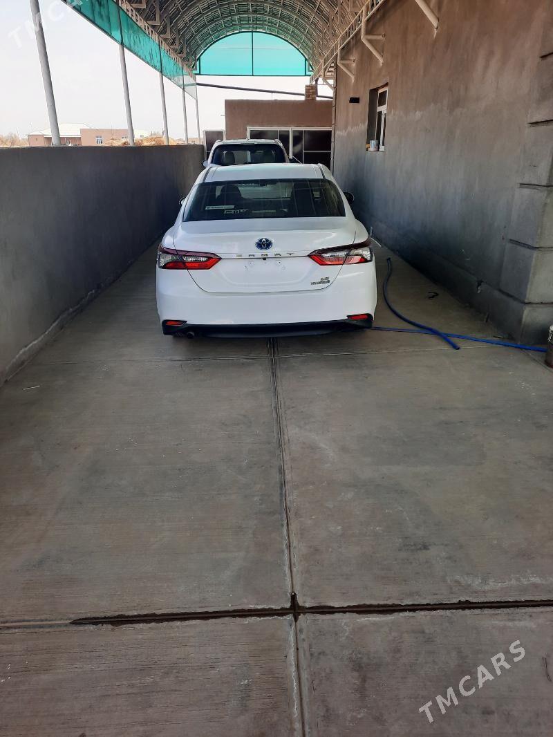 Toyota Camry 2021 - 215 000 TMT - Гурбансолтан Едже - img 2