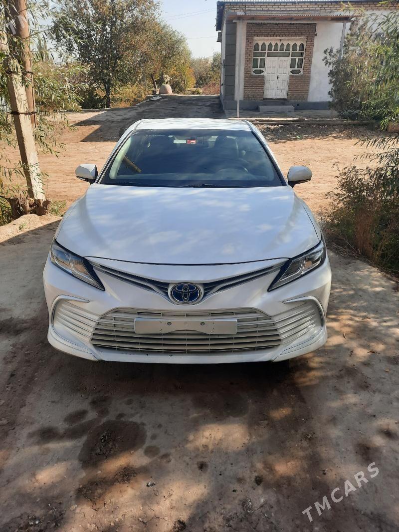 Toyota Camry 2021 - 215 000 TMT - Гурбансолтан Едже - img 1