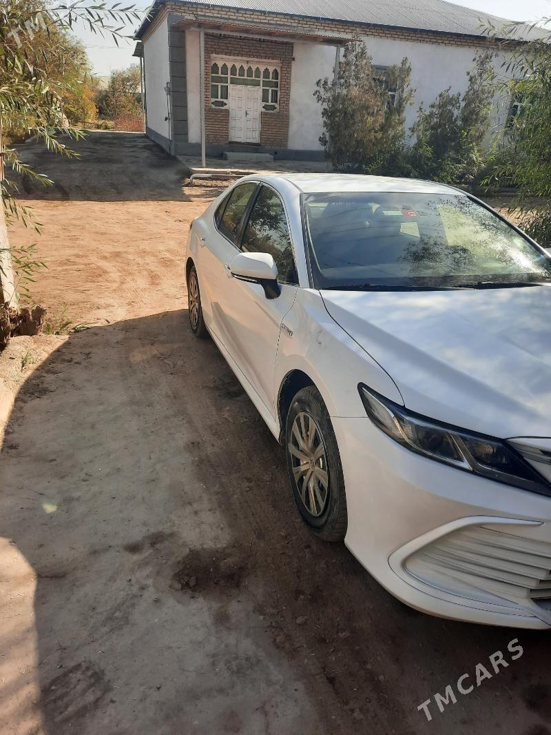 Toyota Camry 2021 - 215 000 TMT - Гурбансолтан Едже - img 4