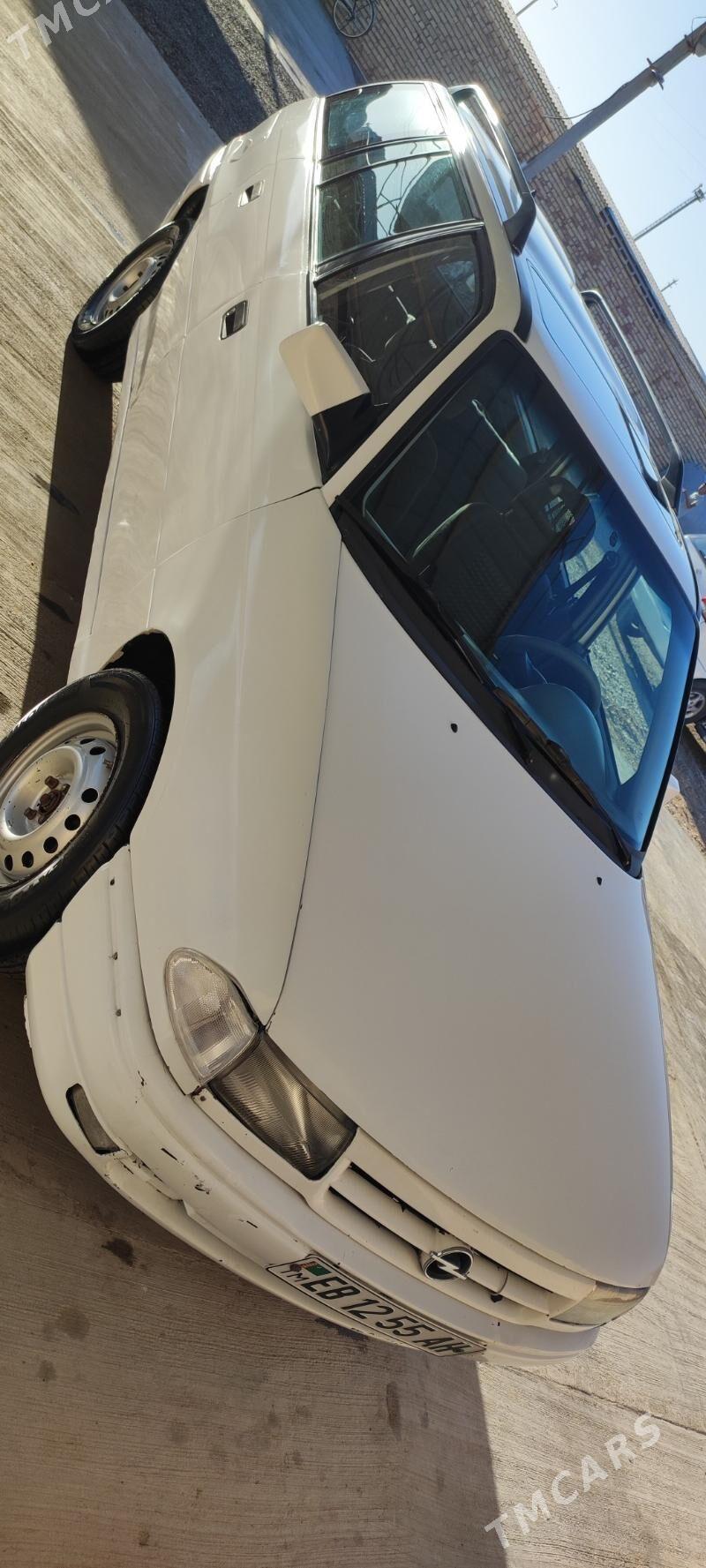 Opel Astra 1993 - 43 000 TMT - Серахс - img 4