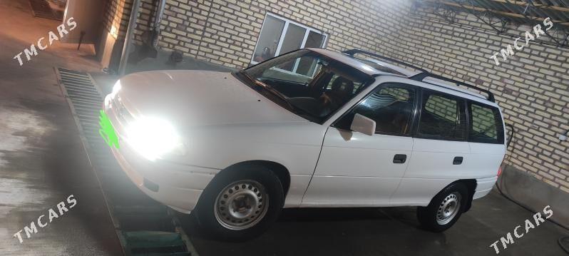 Opel Astra 1993 - 43 000 TMT - Серахс - img 8