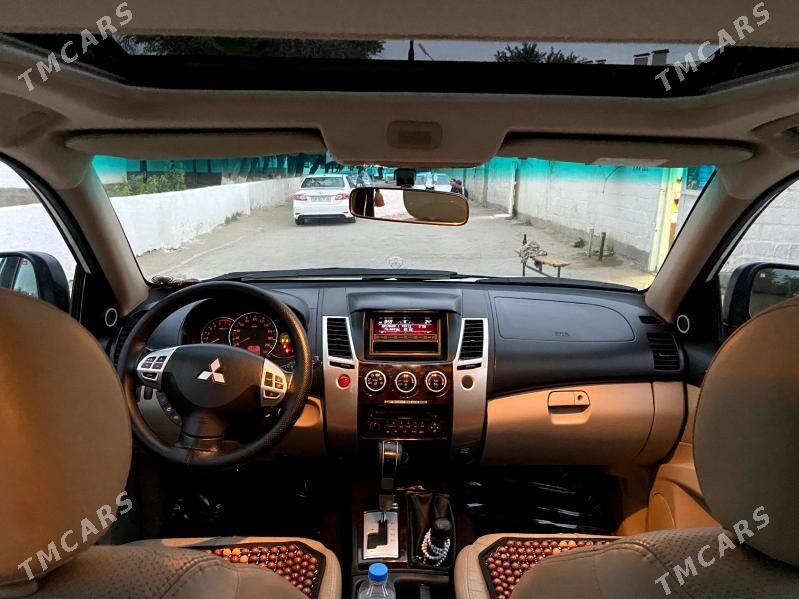 Mitsubishi Montero Sport 2013 - 250 000 TMT - Балканабат - img 7