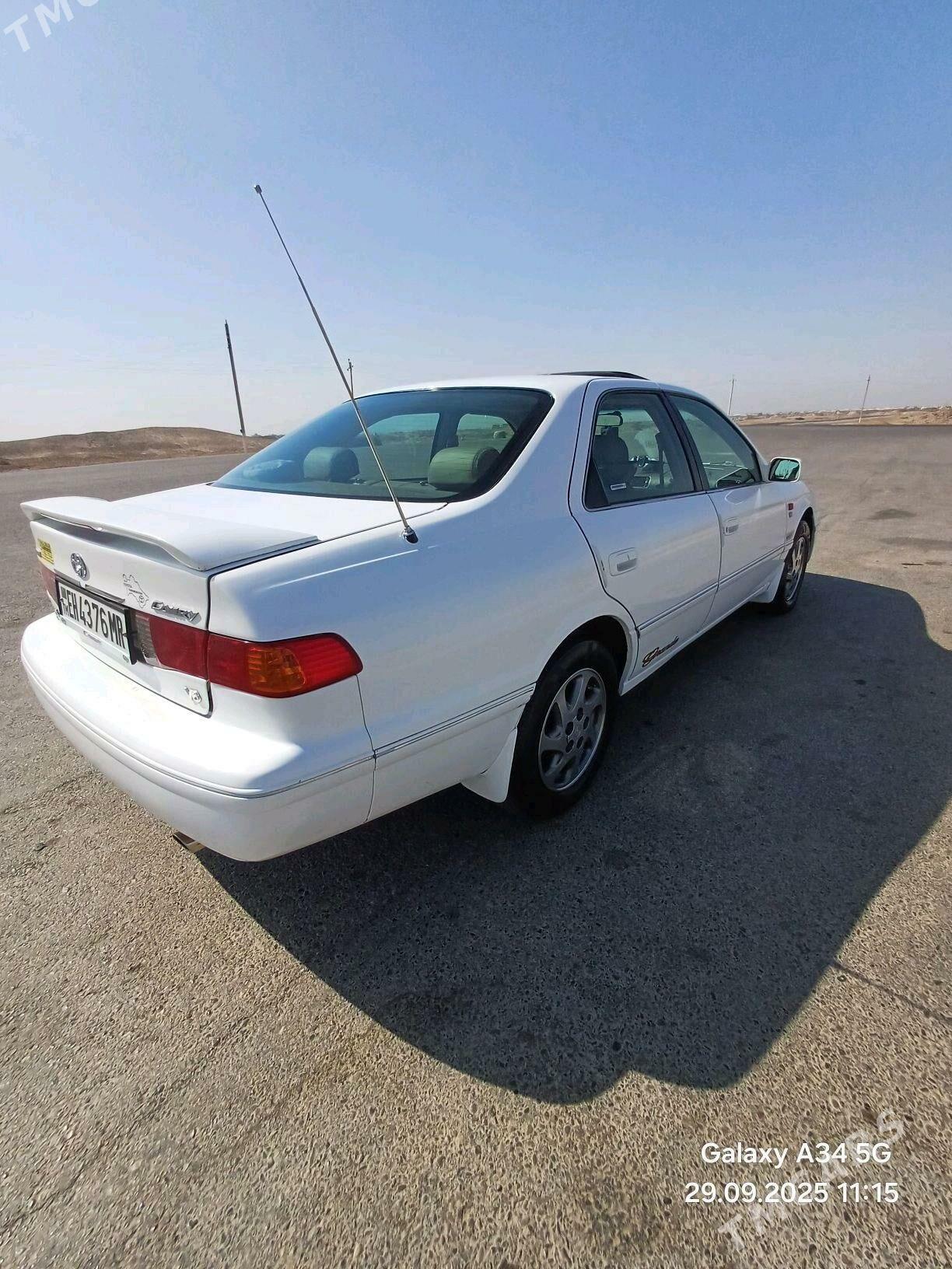 Toyota Camry 1997 - 155 000 TMT - Baýramaly - img 2