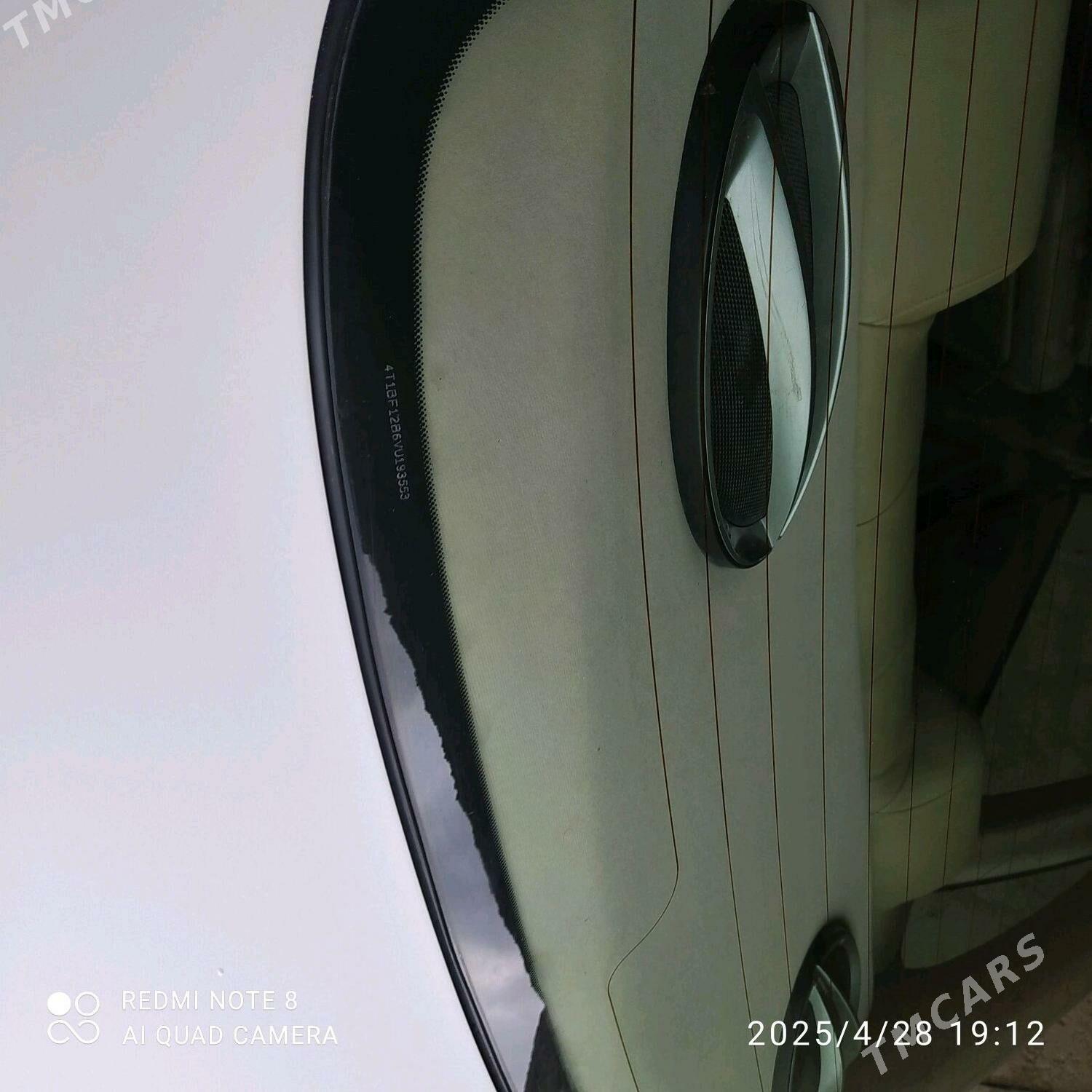 Toyota Avalon 1997 - 120 000 TMT - Gyzylarbat - img 3