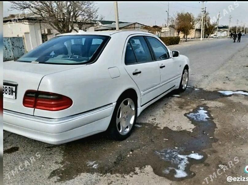 Mercedes-Benz E320 1999 - 130 000 TMT - Ашхабад - img 2