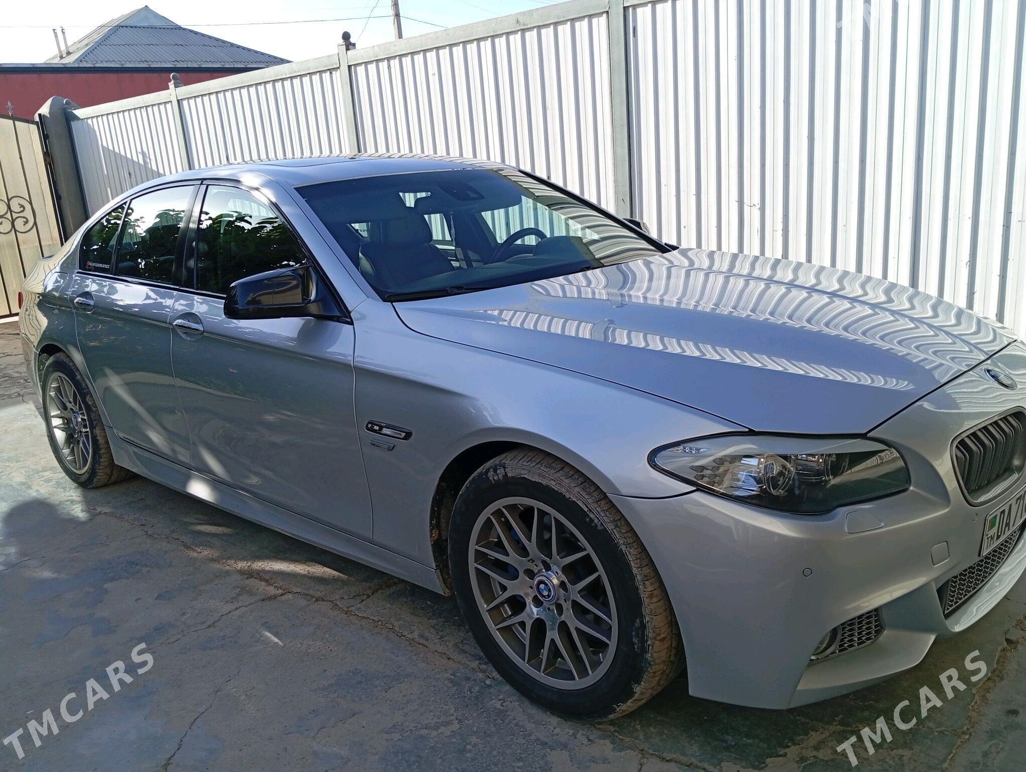 BMW F10 2010 - 240 000 TMT - Мары - img 10