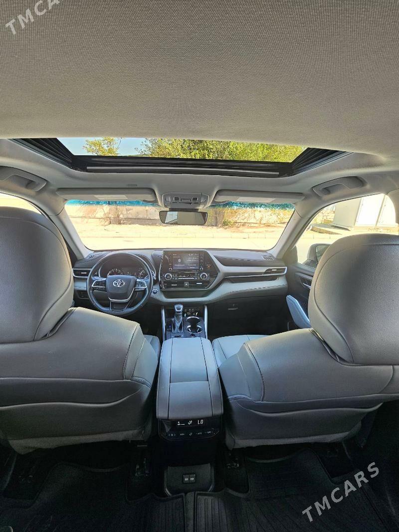 Toyota Highlander 2022 - 512 000 TMT - Ашхабад - img 9
