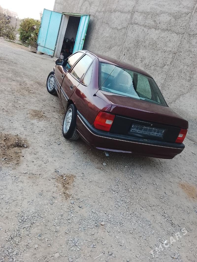 Opel Vectra 1992 - 50 000 TMT - Gyzylarbat - img 1