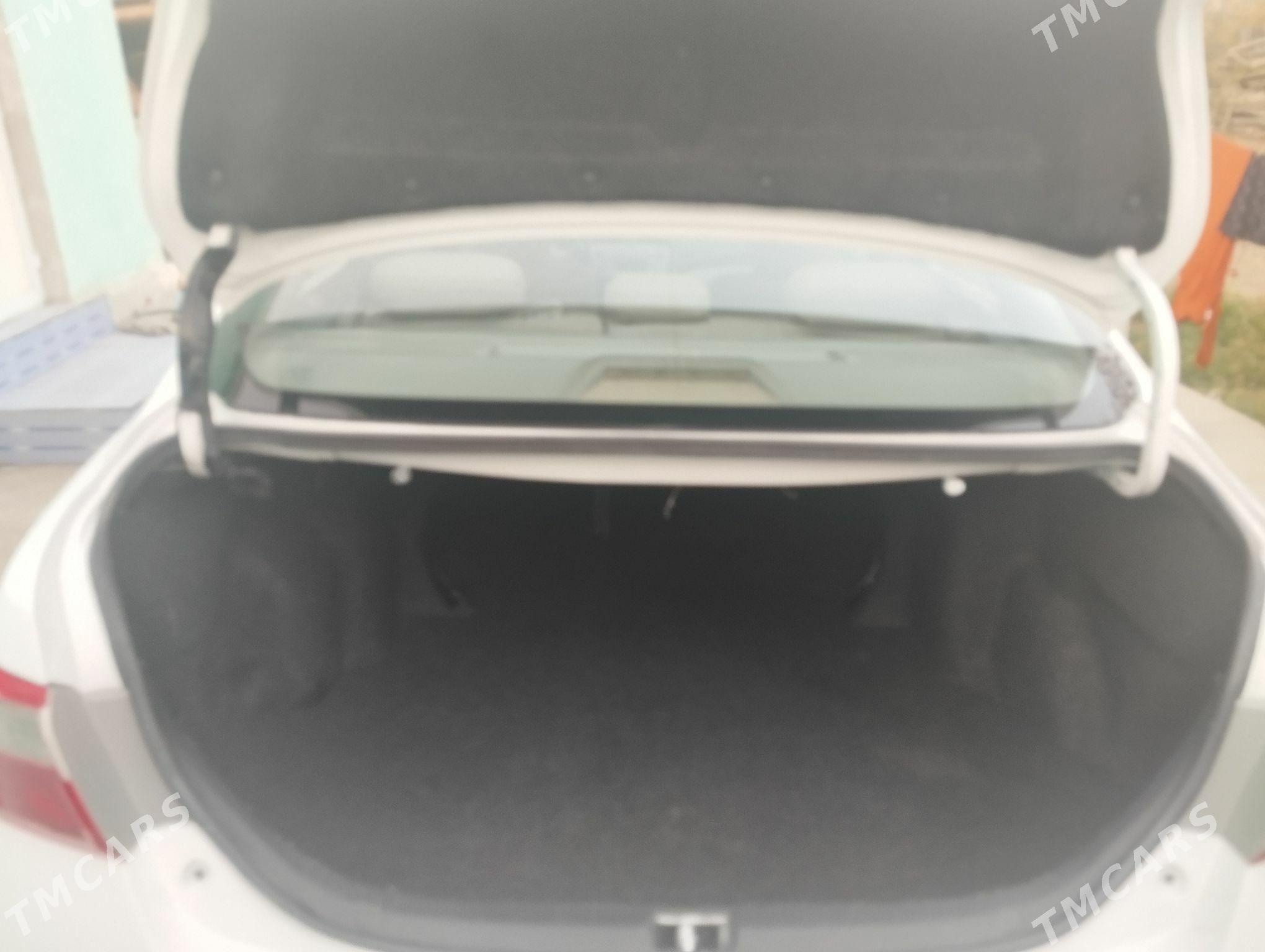 Toyota Camry 2007 - 139 000 TMT - Бузмеин - img 8