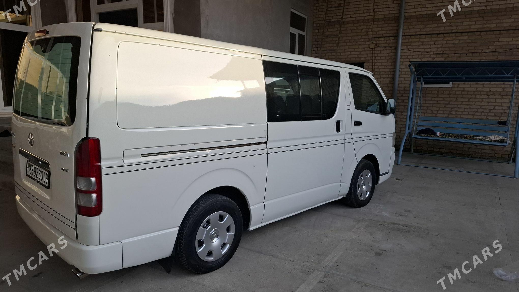 Toyota Hiace 2006 - 230 000 TMT - Туркменабат - img 3