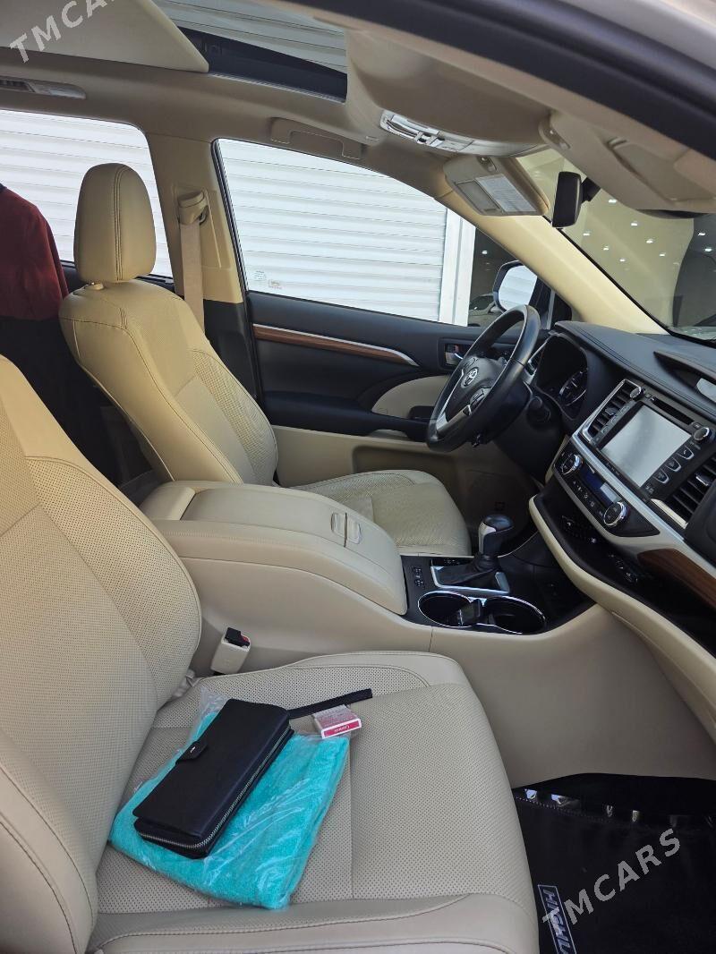 Toyota Highlander 2019 - 700 000 TMT - Aşgabat - img 1