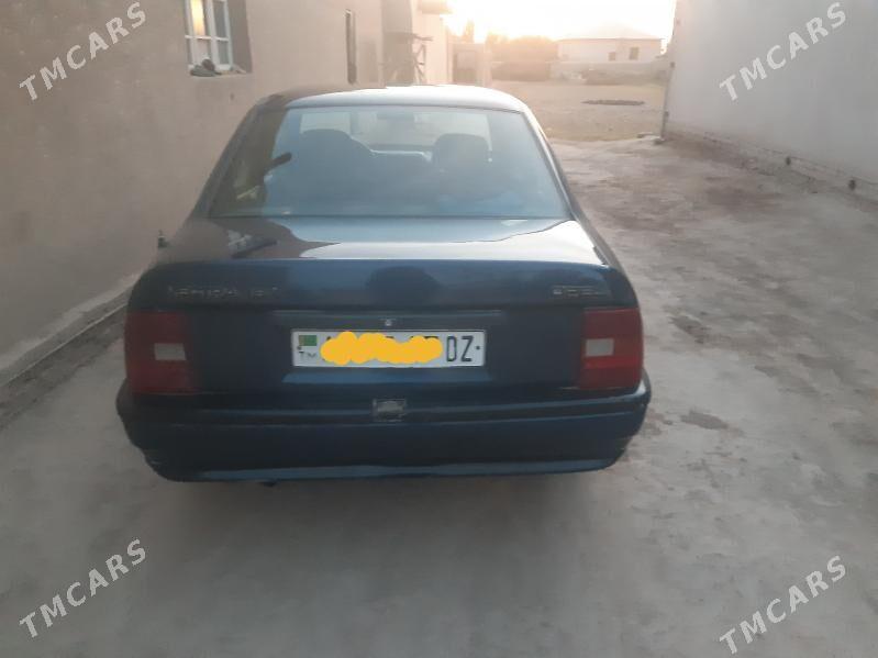 Opel Vectra 1992 - 40 000 TMT - Гороглы (Тагта) - img 1