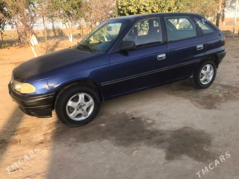 Opel Astra 1993 - 25 000 TMT - Darganata - img 5