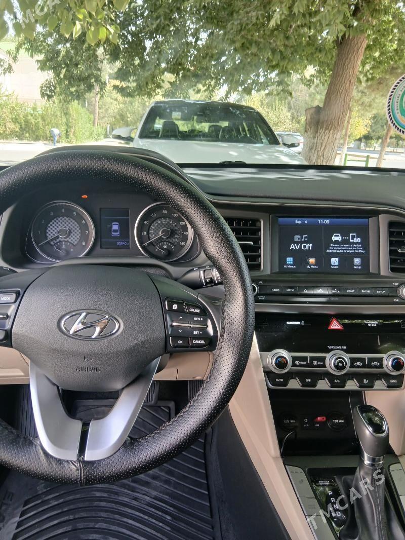 Hyundai Elantra 2019 - 235 000 TMT - Ашхабад - img 4