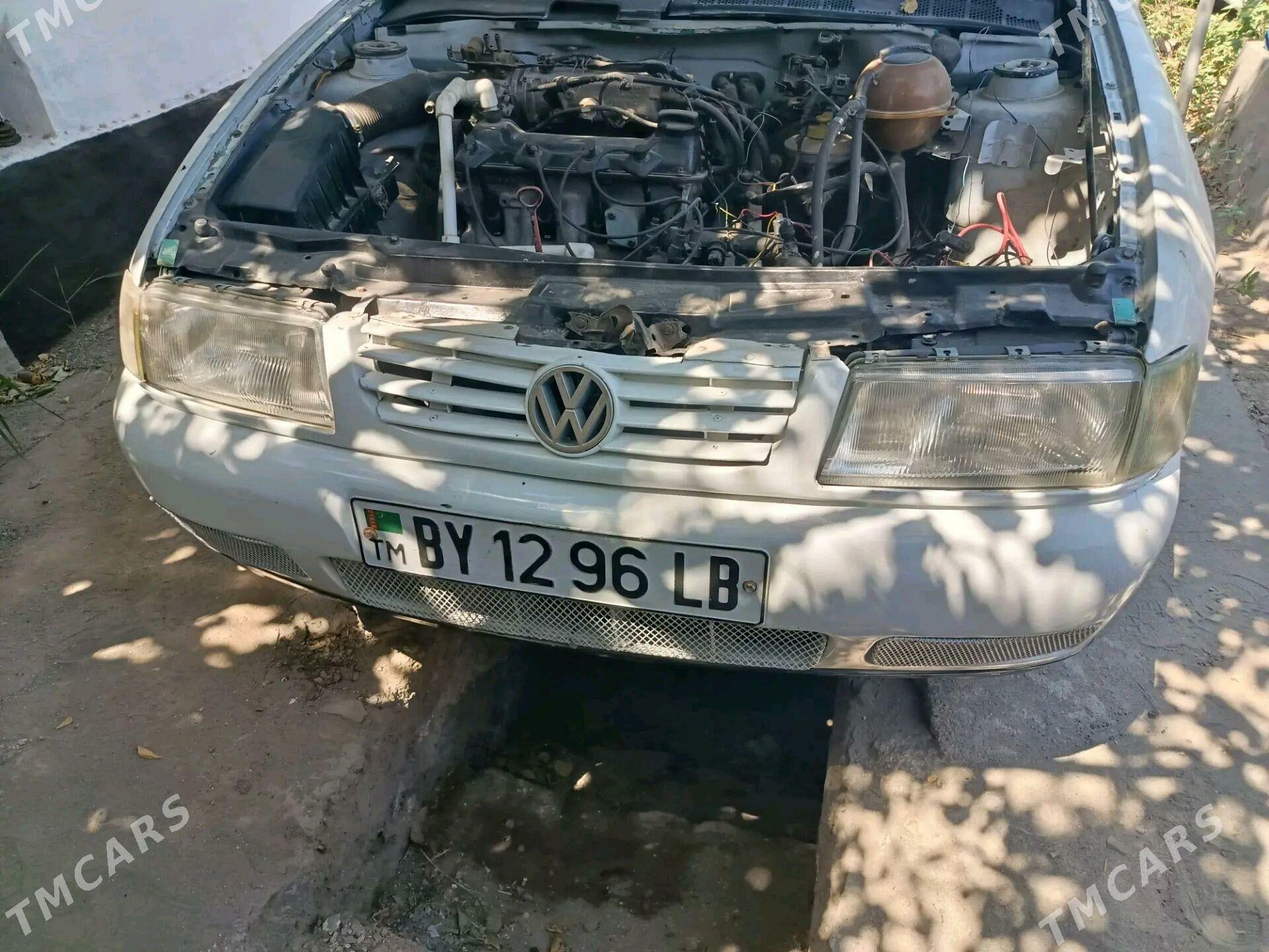 Volkswagen Polo 1999 - 16 000 TMT - Hojambaz - img 9