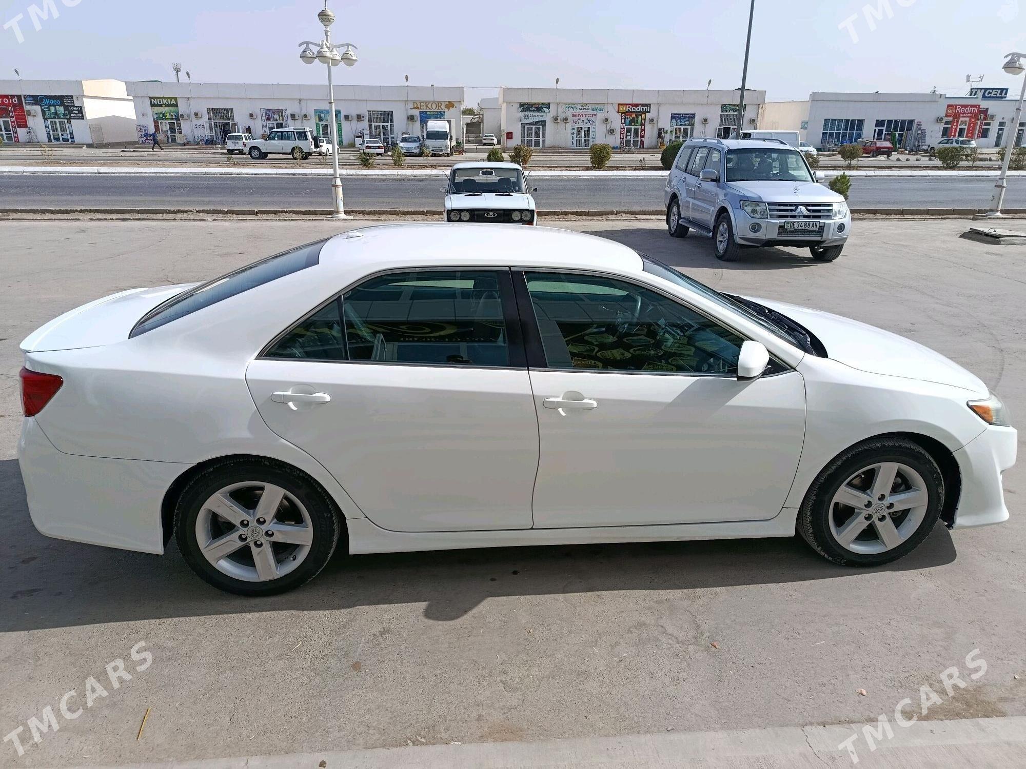 Toyota Camry 2012 - 200 000 TMT - Tejen - img 2