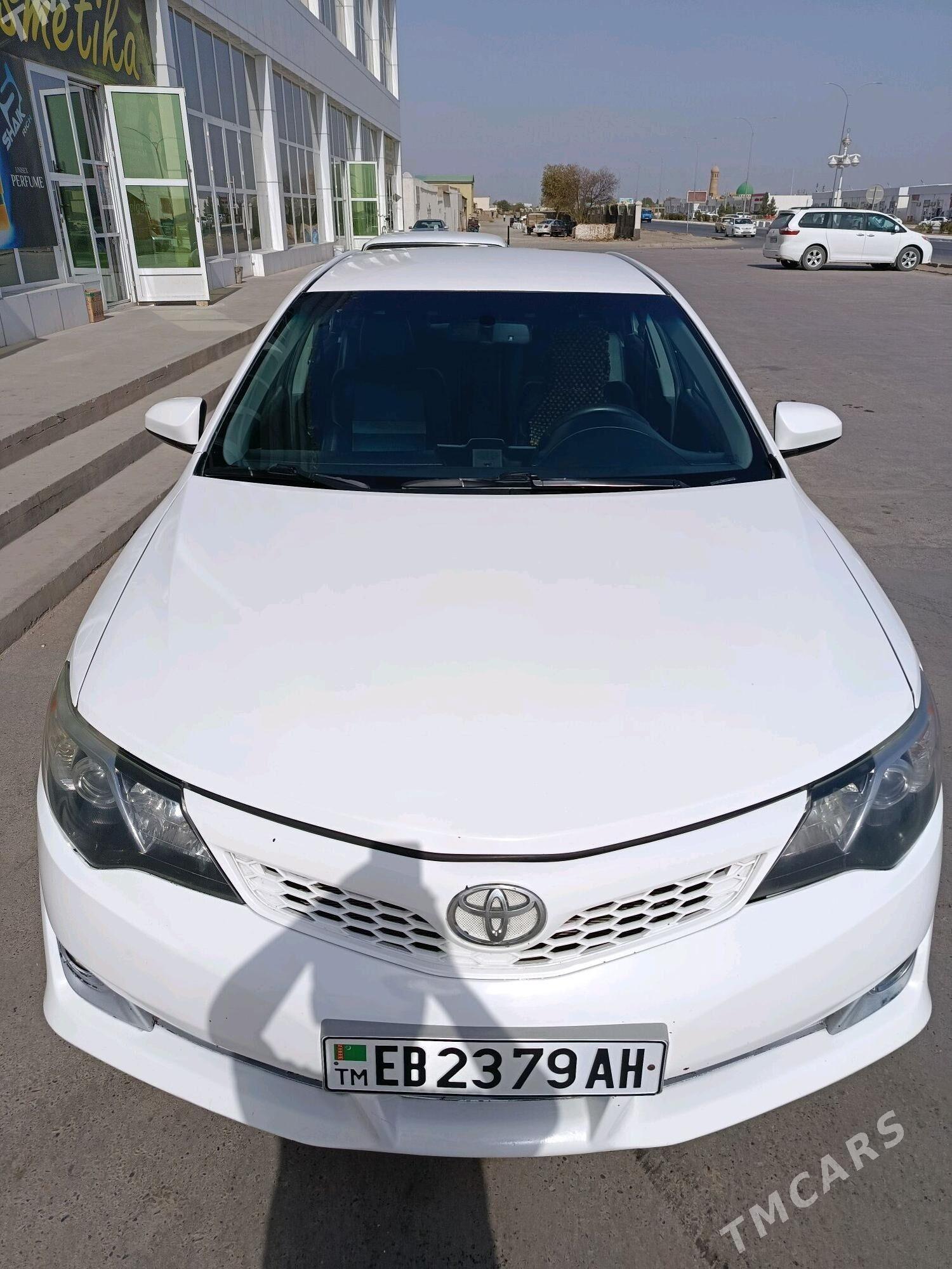 Toyota Camry 2012 - 200 000 TMT - Tejen - img 4