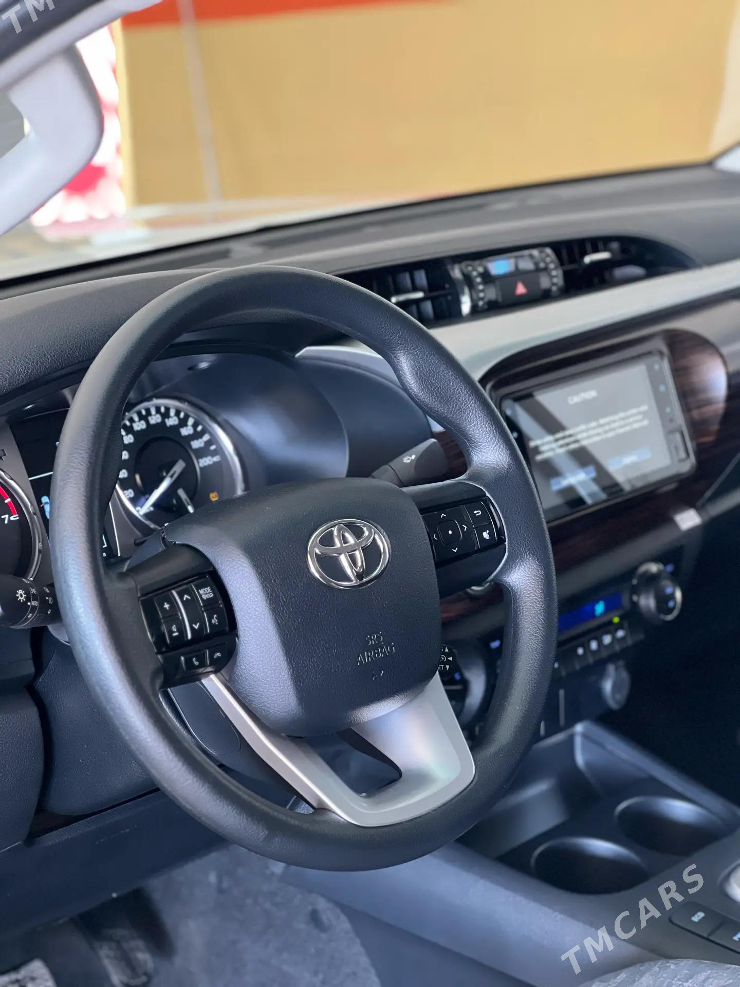 Toyota Hilux 2025 - 644 000 TMT - Ашхабад - img 10