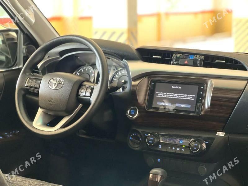 Toyota Hilux 2025 - 644 000 TMT - Ашхабад - img 4