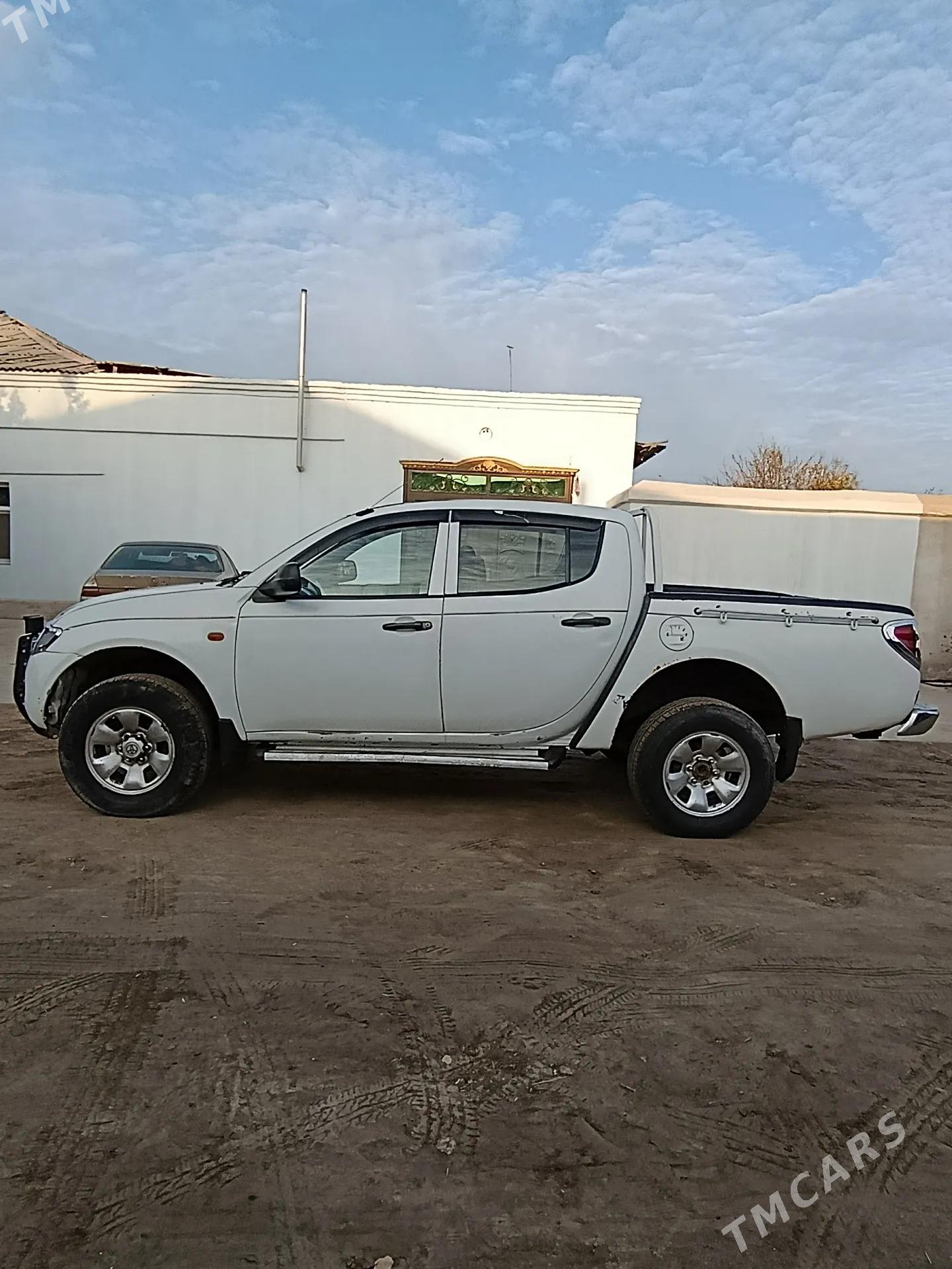 Mitsubishi L200 2007 - 70 000 TMT - Шабатский этрап - img 3