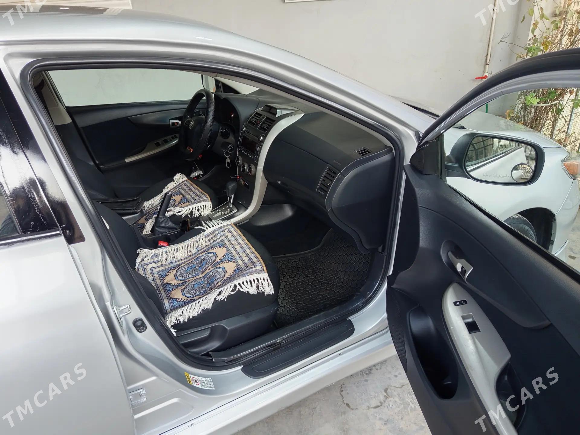 Toyota Corolla 2012 - 160 000 TMT - Туркменбаши - img 4