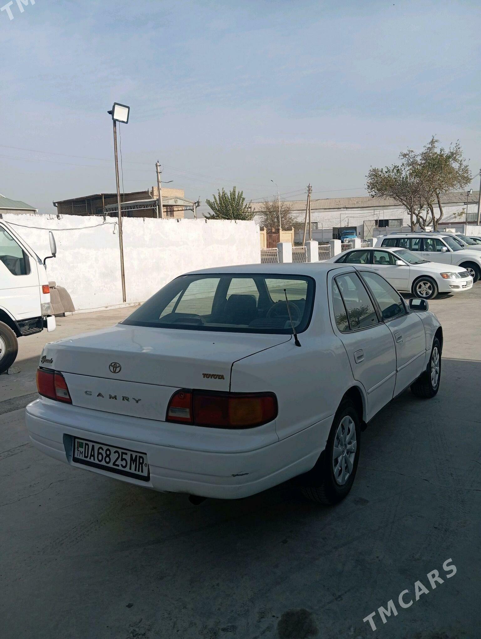 Toyota Camry 1995 - 70 000 TMT - Mary - img 3