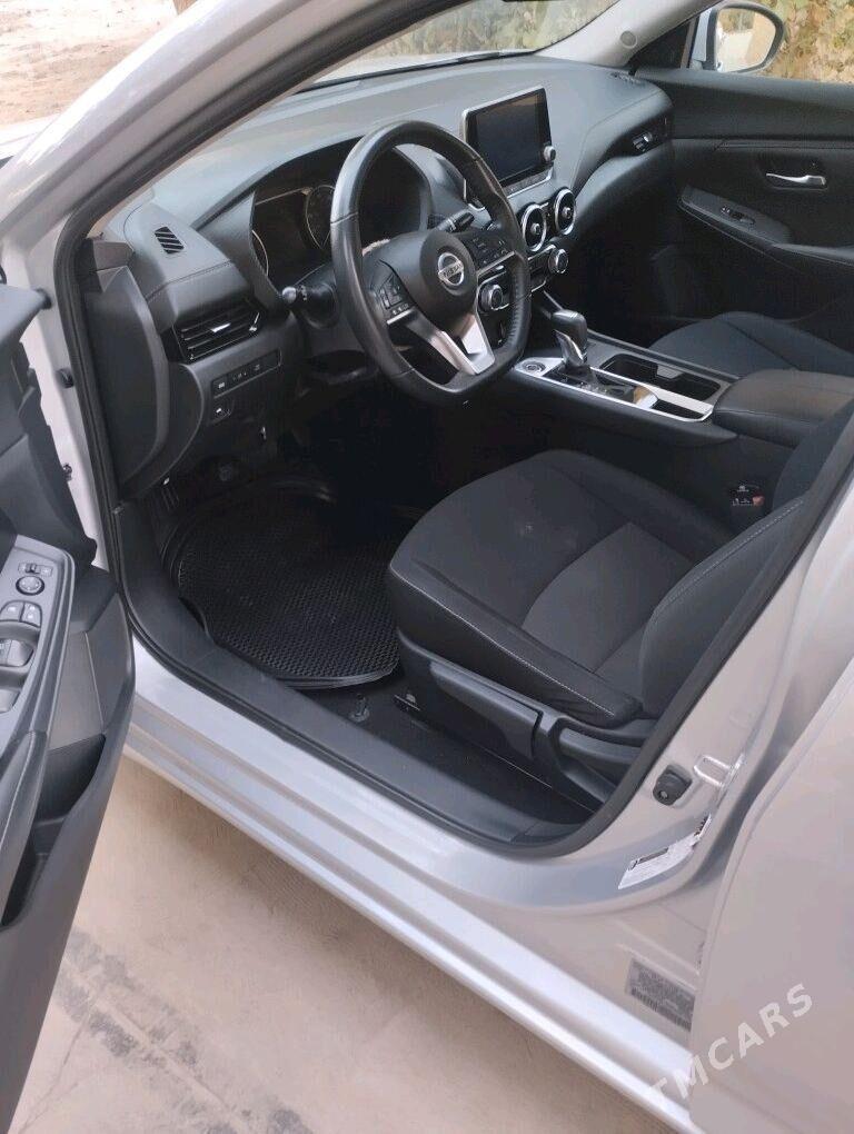 Nissan Sentra 2022 - 200 000 TMT - Мары - img 8