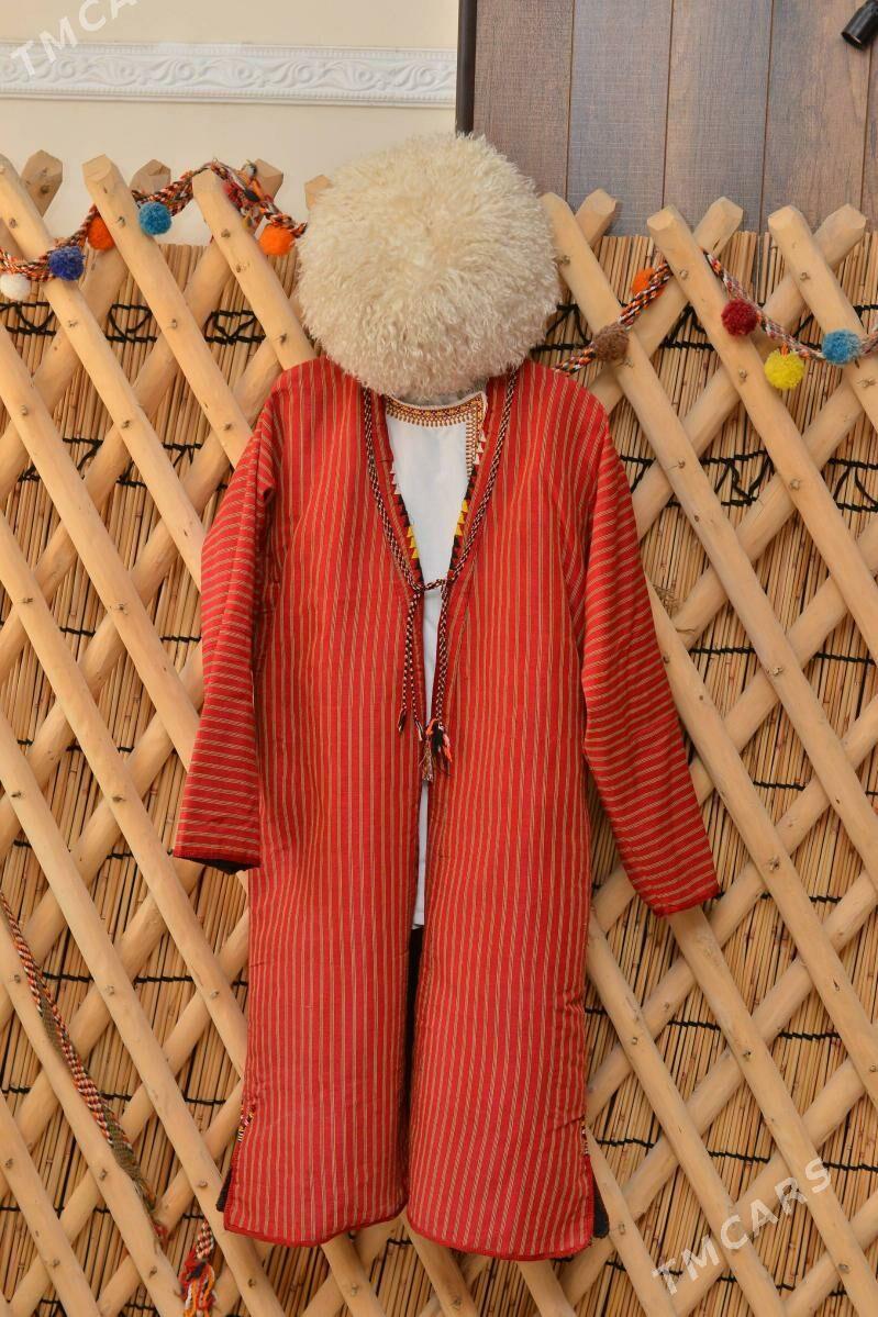 национальный костюм - Türkmenbaşy - img 1