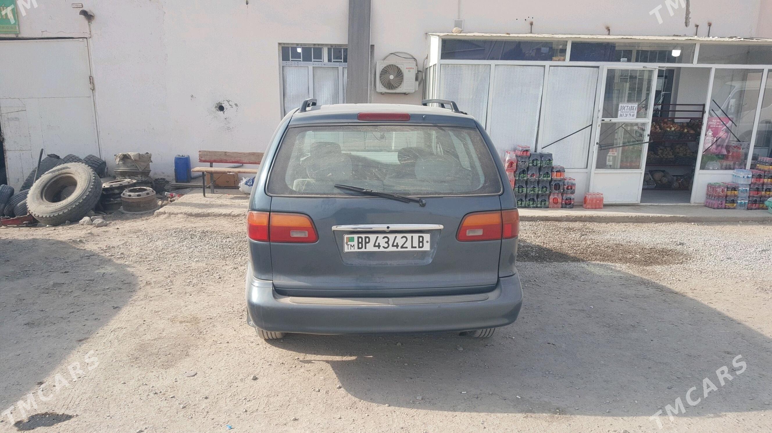 Toyota Sienna 2000 - 145 000 TMT - Койтендаг - img 1