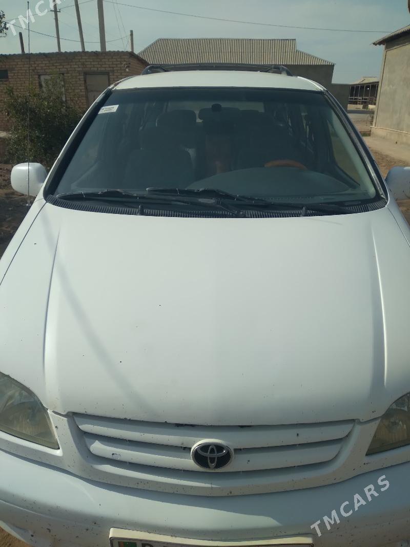 Toyota Sienna 2003 - 160 000 TMT - Бабадайхан - img 1