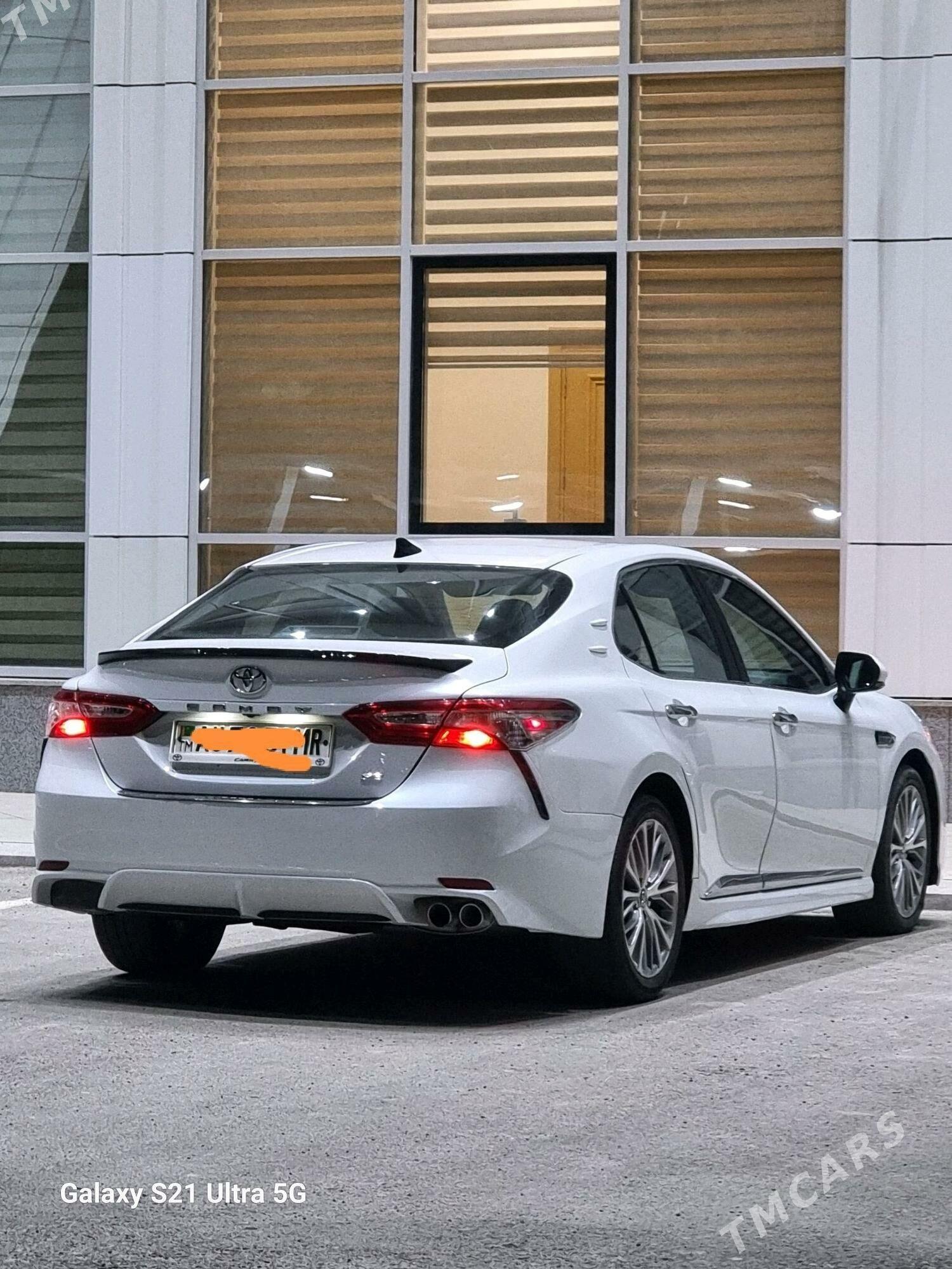 Toyota Camry 2019 - 290 000 TMT - Мары - img 9