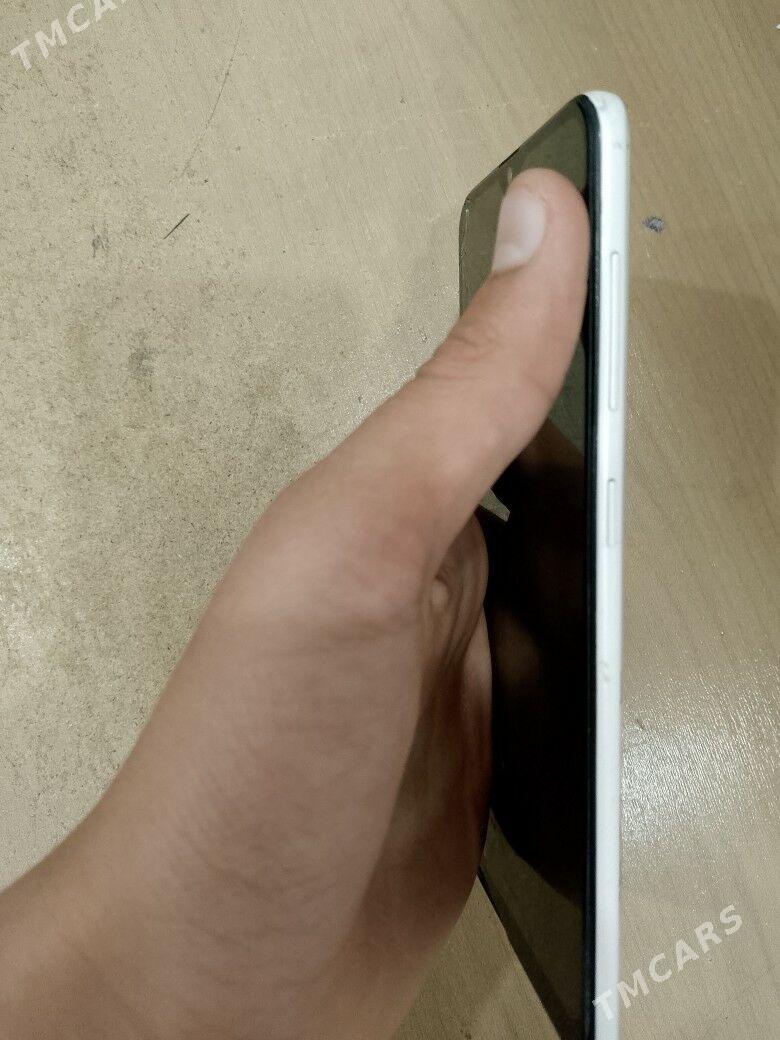 Samsung Galaxy 30S - Mary - img 5