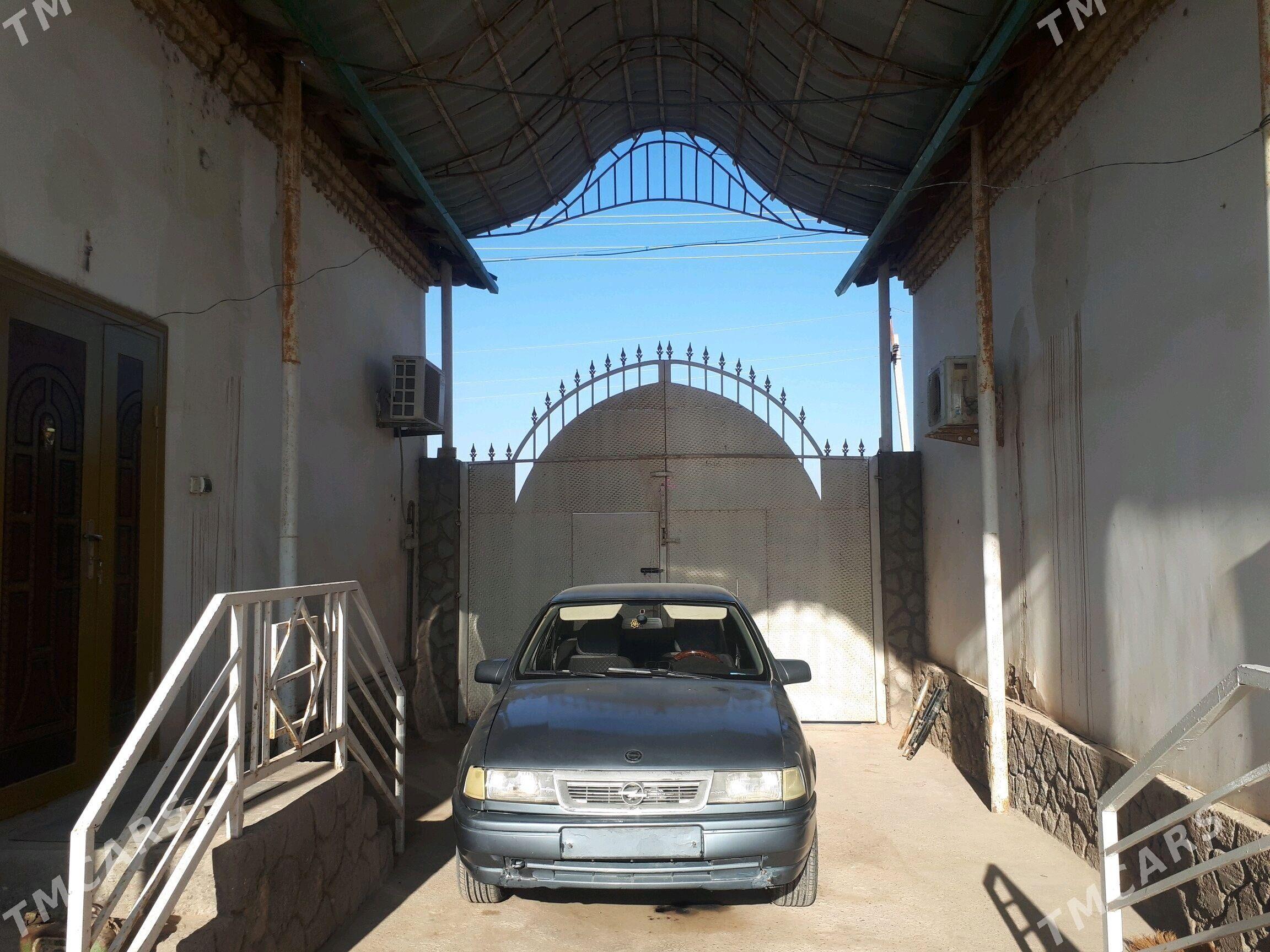 Opel Vectra 1989 - 30 000 TMT - етр. Туркменбаши - img 3