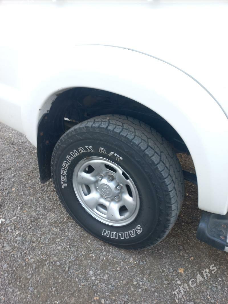 Toyota Hilux 2006 - 210 000 TMT - Bereket - img 4