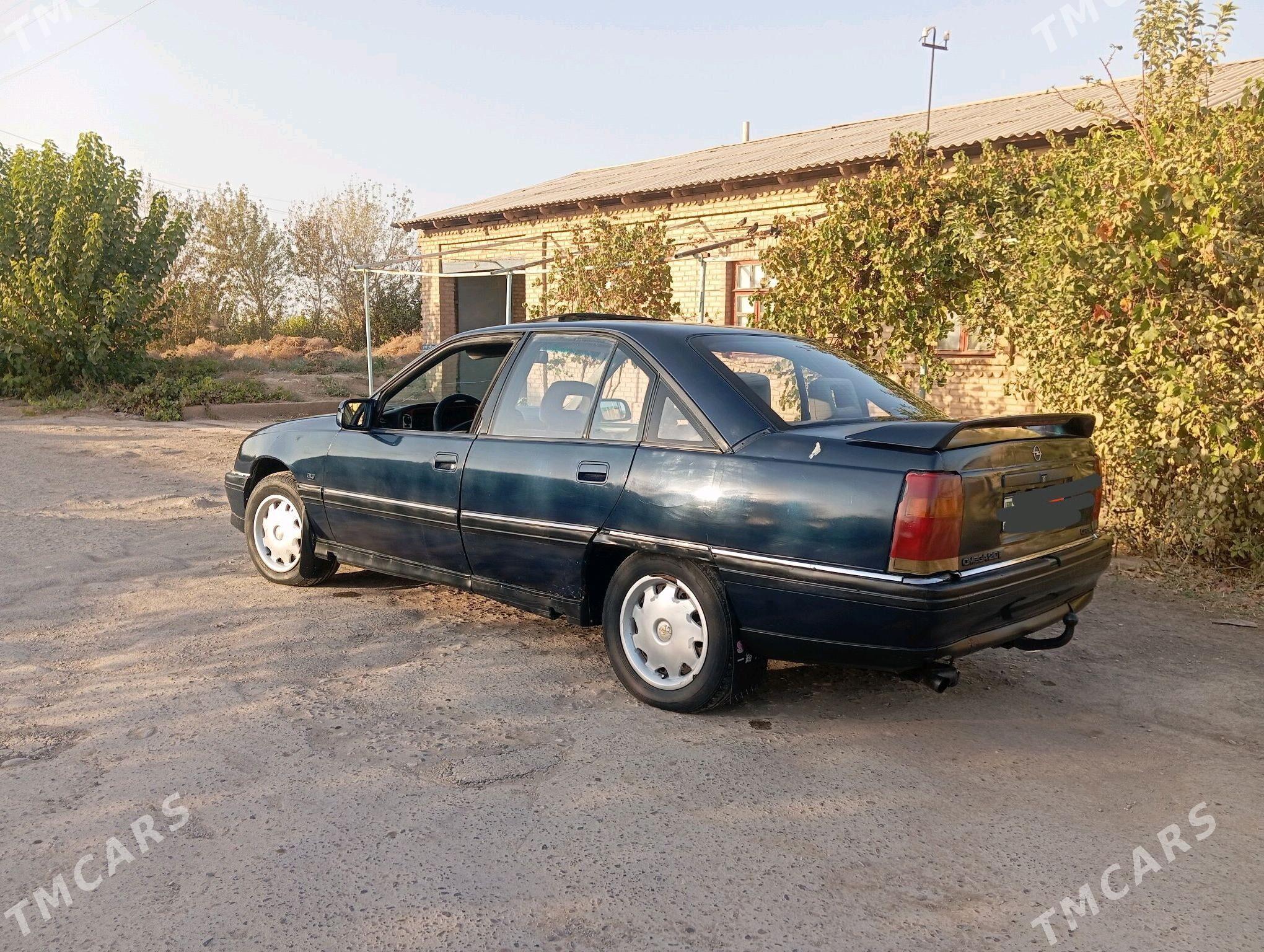 Opel Omega 1993 - 13 000 TMT - Çärjew - img 1