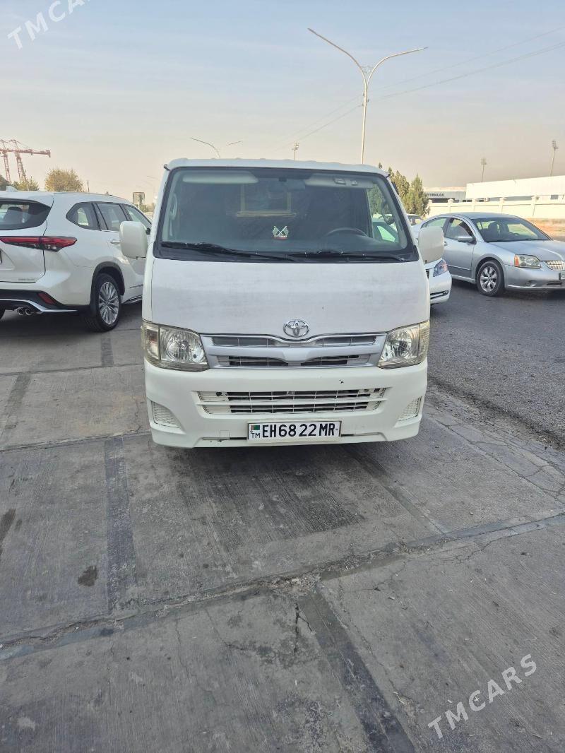 Toyota Hiace 2010 - 280 000 TMT - Мары - img 7
