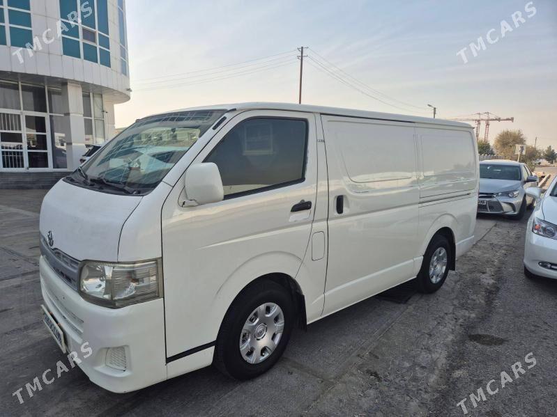 Toyota Hiace 2010 - 280 000 TMT - Мары - img 4