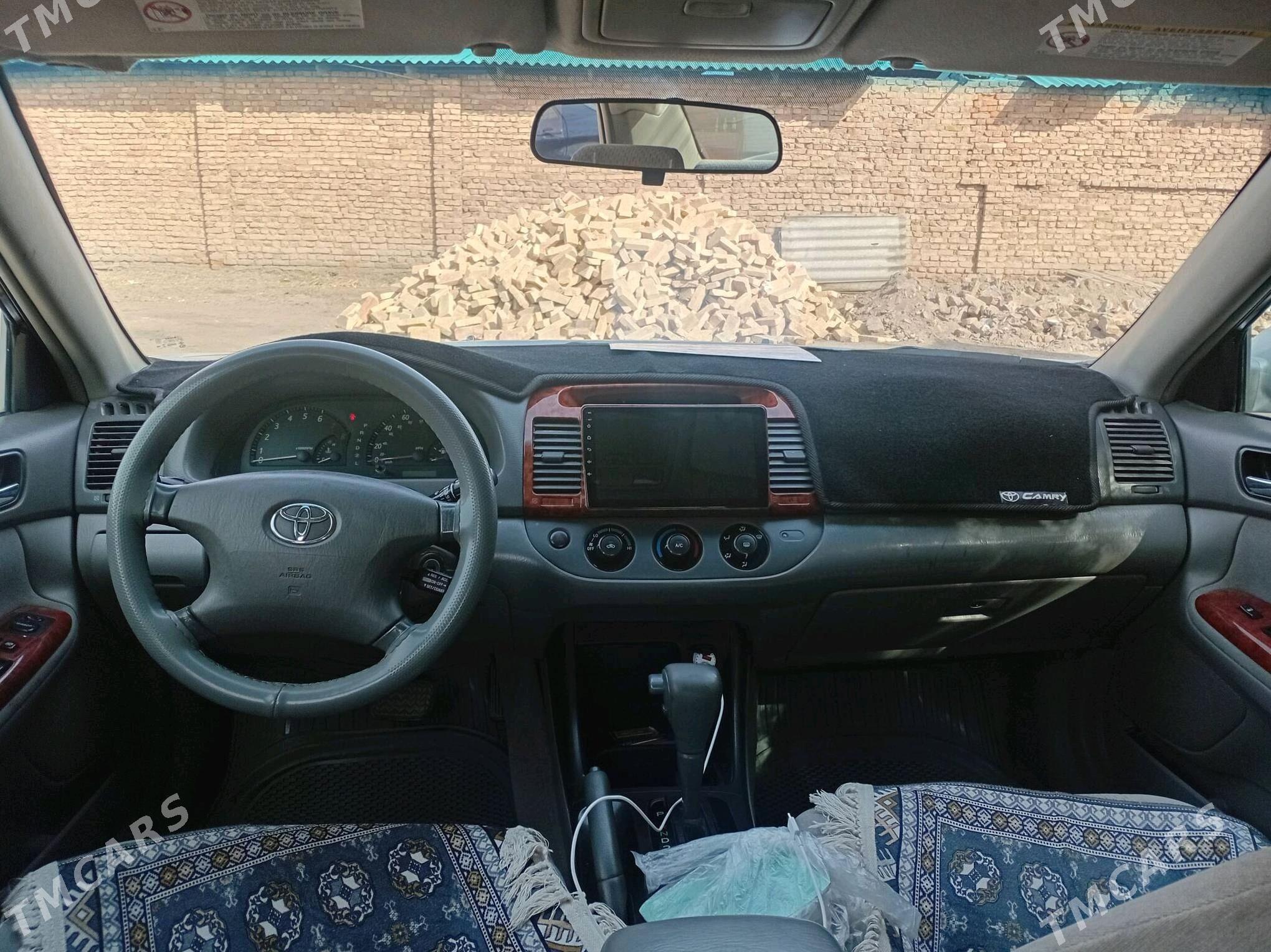 Toyota Camry 2003 - 185 000 TMT - Дянев - img 3