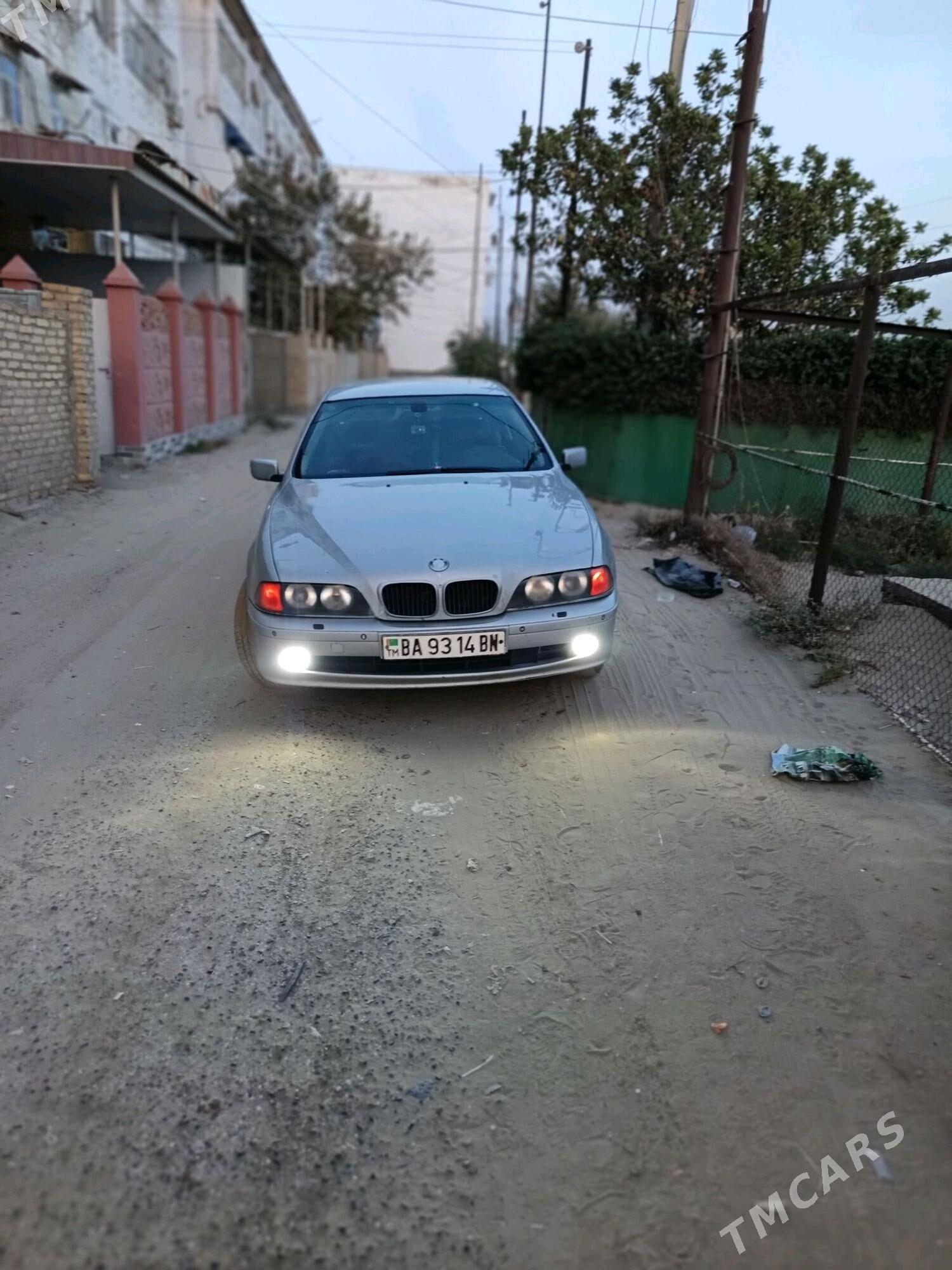 BMW E39 2000 - 90 000 TMT - Hazar - img 2