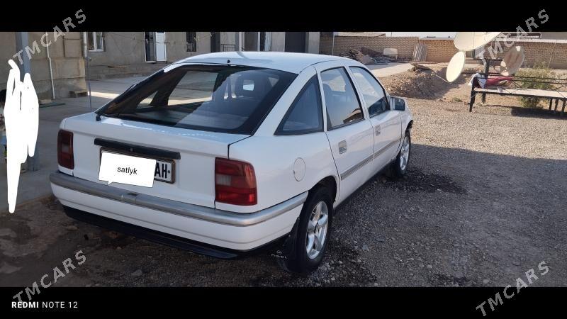 Opel Vectra 1989 - 32 000 TMT - Бабадайхан - img 3
