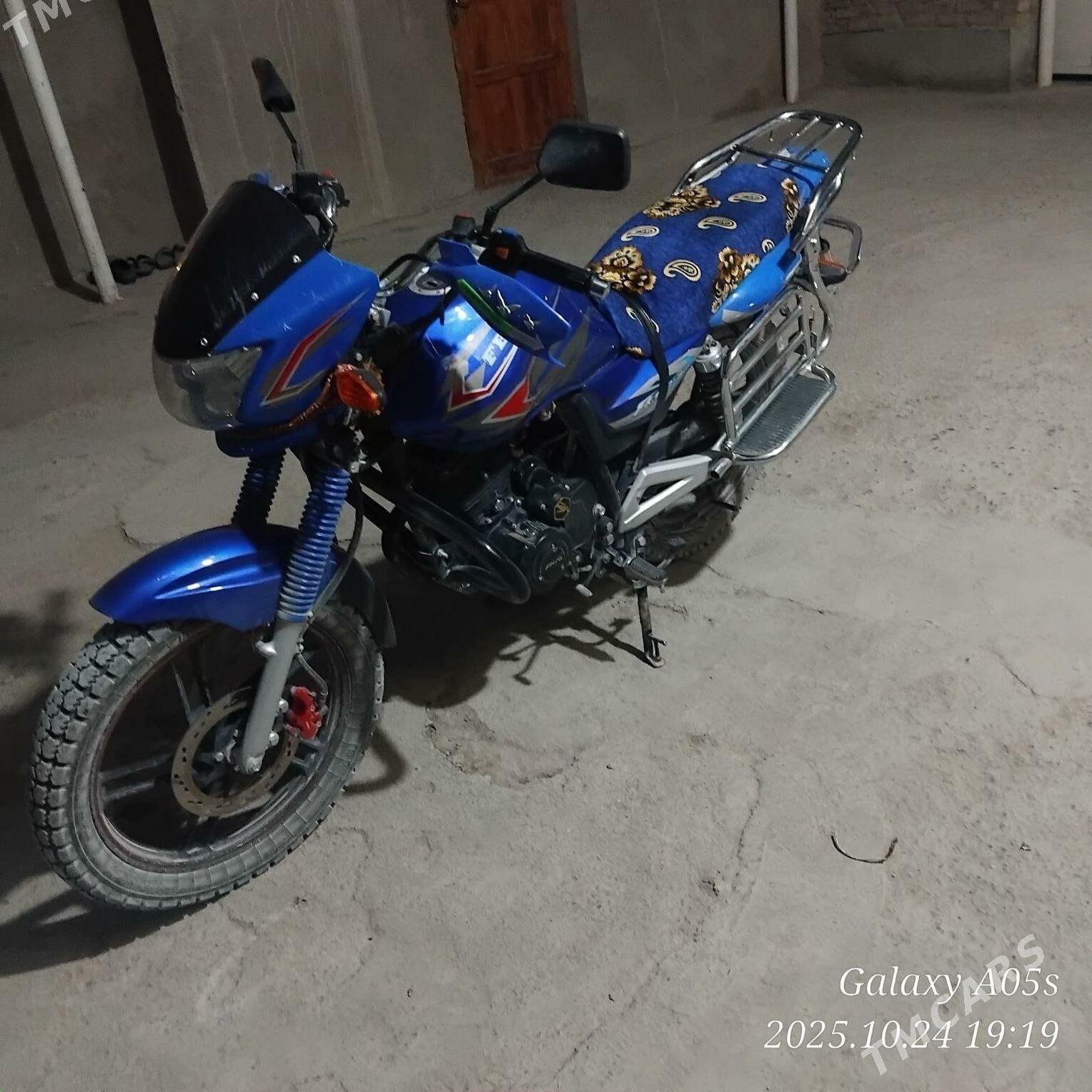 Fekon FK150-8G 2022 - 15 400 TMT - Бахарден - img 1