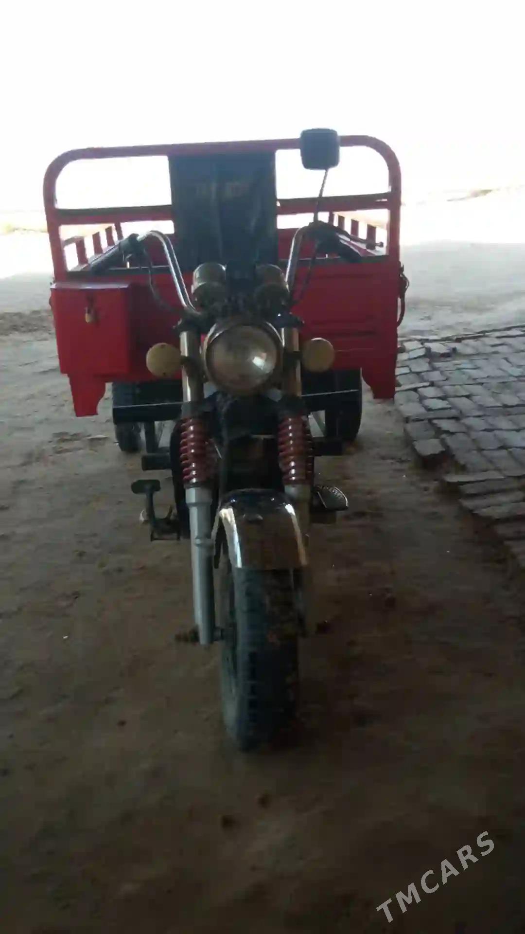 Fekon FK150-8G 2017 - 16 000 TMT - Ýolöten - img 1