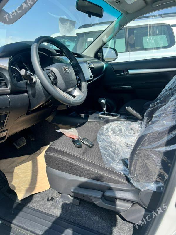 Toyota Hilux 2025 - 686 000 TMT - Aşgabat - img 3